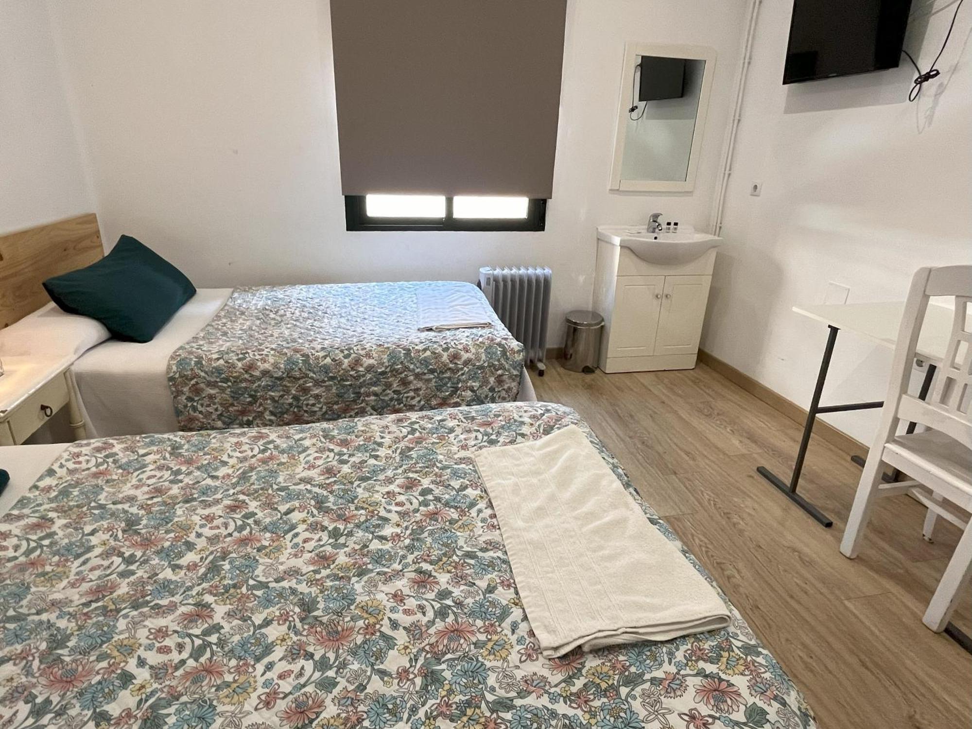 Pension Galicia Badajoz Luaran gambar