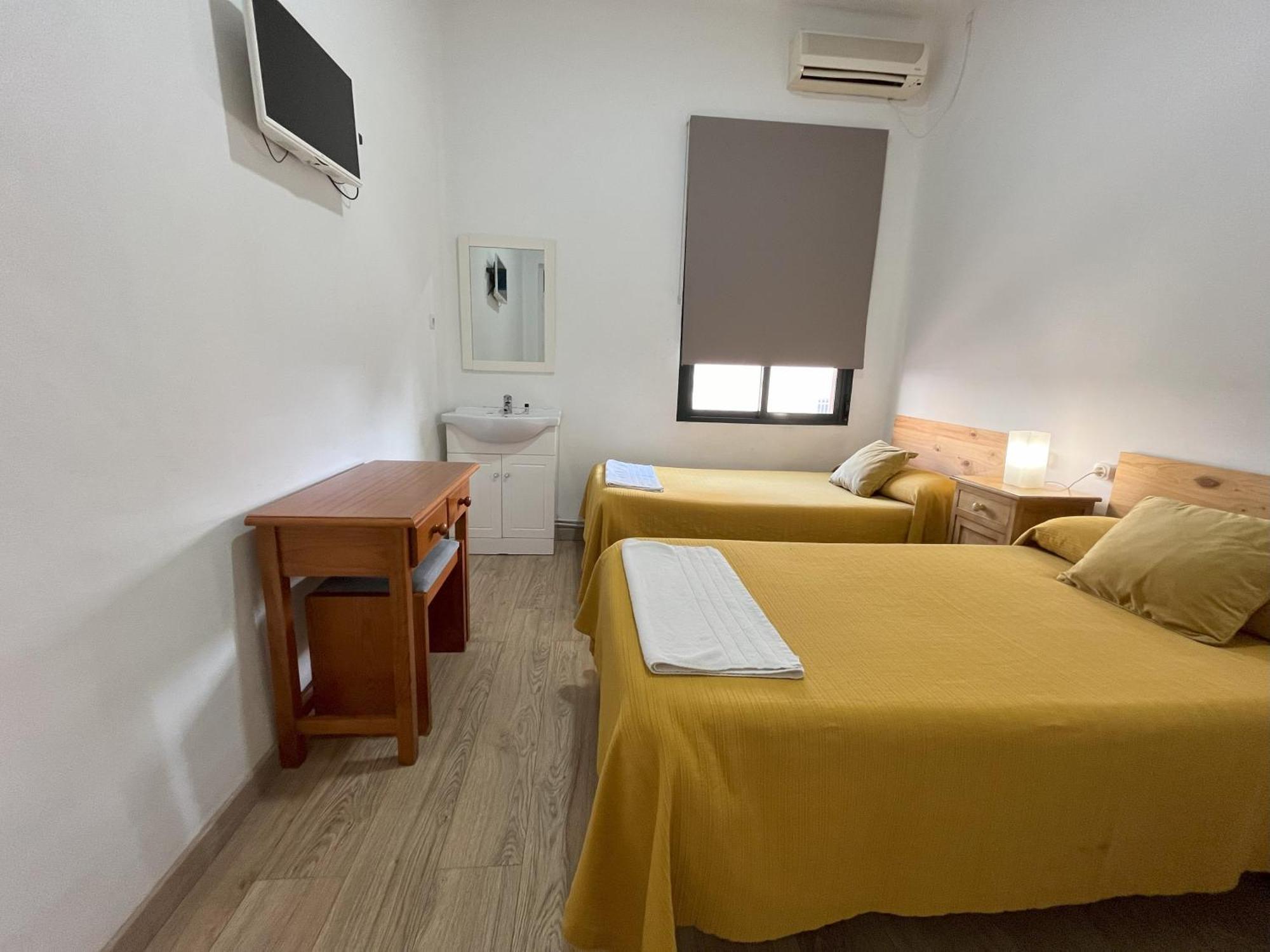 Pension Galicia Badajoz Luaran gambar
